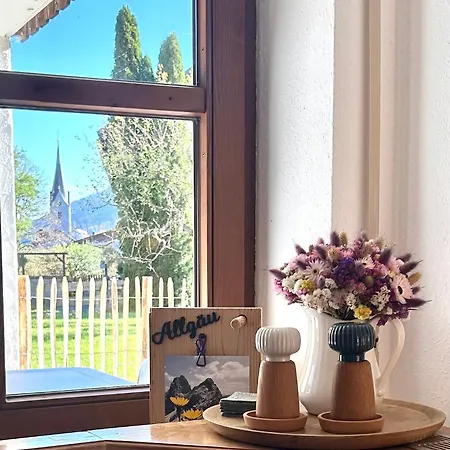 Apartment Fraeulein-fink - Alpsee 5 Min - Neue Grosszuegige Suedterrasse Mit Garten - Gratis Wlan - Waschmaschine - Garage Oberstaufen